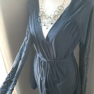 🌻Jessica Simpson Maternity Shirt